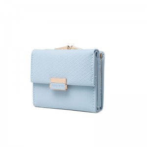 Prettyzys' popular Korean-style short, tri-folded women's wallet, a fresh, PU, ​​plaid, and zippered student wallet.
