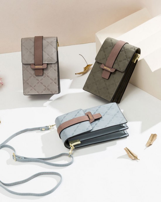 Prettyzys' new, simple, versatile, single-shoulder, small square bag, crossbody, and handbag. Prettyzys' new, simple, versatile, single-shoulder, small square bag, crossbody, and handbag.