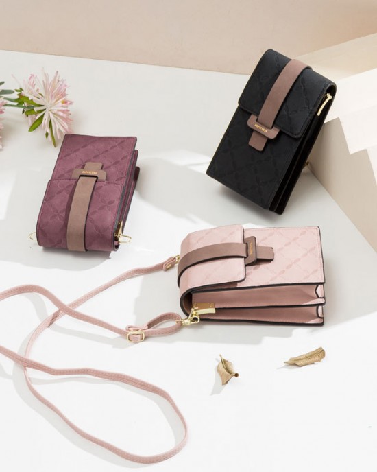 Prettyzys' new, simple, versatile, single-shoulder, small square bag, crossbody, and handbag. Prettyzys' new, simple, versatile, single-shoulder, small square bag, crossbody, and handbag.