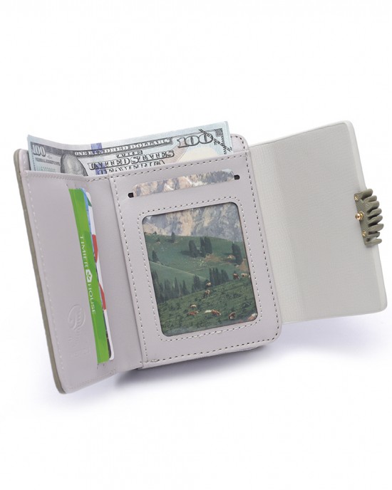 New Japanese-Korean style women's wallet, fresh-looking, popular-style, foldable, zippered, multifunctional, female wallet. New Japanese-Korean style women's wallet, fresh-looking, popular-style, foldable, zippered, multifunctional, female wallet.