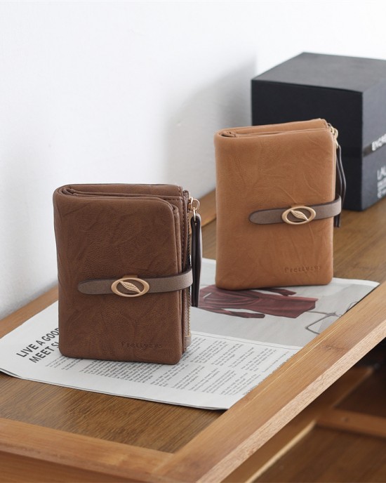 New women's short wallet, European and American style, simple, PU zippered and clasp, foldable clutch, student coin purse wholesale. New women's short wallet, European and American style, simple, PU zippered and clasp, foldable clutch, student coin purse wholesale.