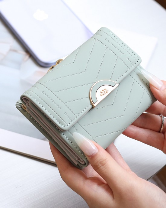 Women's Short Wallet, In-Style Niche Japanese and Korean Style, Fresh and Luxurious Tri-Fold Bag, Multiple Card Slots, Folding Preppy Style Coin Purse Women's Short Wallet, In-Style Niche Japanese and Korean Style, Fresh and Luxurious Tri-Fold Bag, Multiple Card Slots, Folding Preppy Style Coin Purse