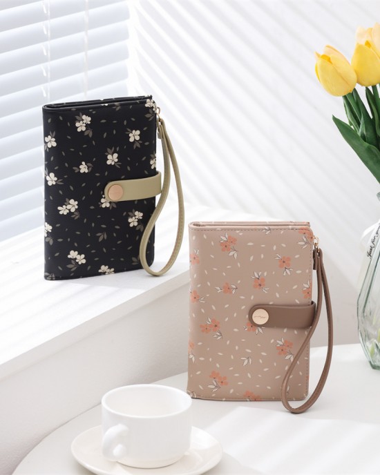 PRETTYZYS anti-theft multi-functional printed card holder, ID and passport bag, travel passport wallet. PRETTYZYS anti-theft multi-functional printed card holder, ID and passport bag, travel passport wallet.