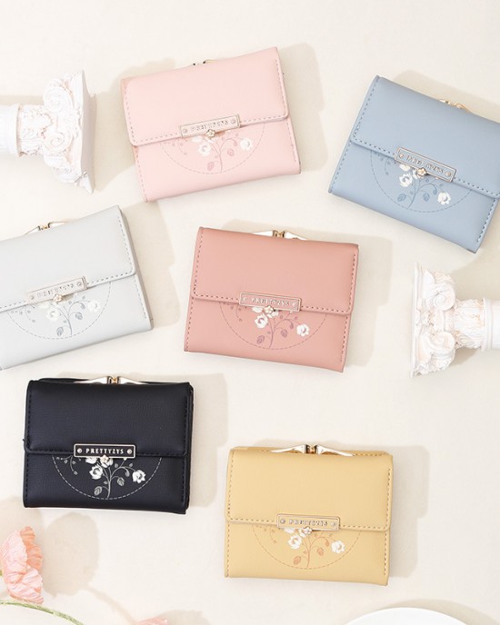 Hot Selling 2024 New Japanese and Korean Style Short Wallet, Small Fresh Tri-Folding Clip Bag for Women, Foldable Student Coin Purse Hot Selling 2024 New Japanese and Korean Style Short Wallet, Small Fresh Tri-Folding Clip Bag for Women, Foldable Student Coin Purse
